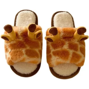Giraffe Plush Slippers for Women – Warm Faux Fur Home Slides